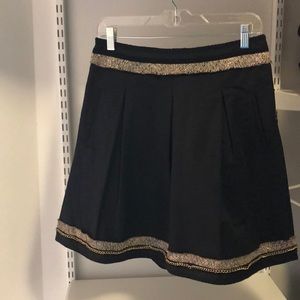 Beautiful BCBG skirt